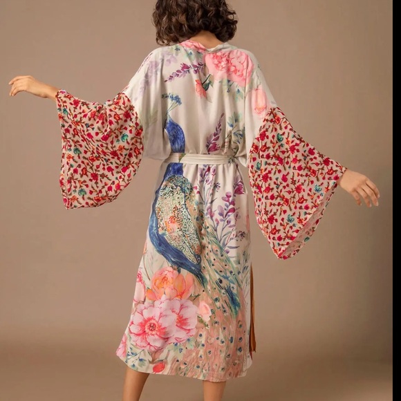 Peacock kimono robe - Picture 3 of 4